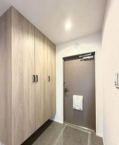 ネオ・アーバン新座の玄関|きれいな玄関です