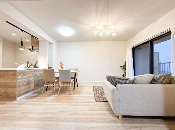 ダイアパレス朝霞台Ⅲの居間・リビング|ゆったりとしたリビングです