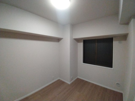 コスモ東浦和の洋室|ゆったりした洋室です