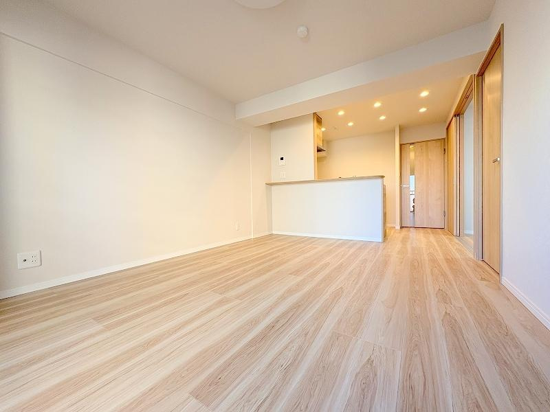 本町ハイツの居間・リビング|リビングです。12.6帖のゆったりとしたリビングです。