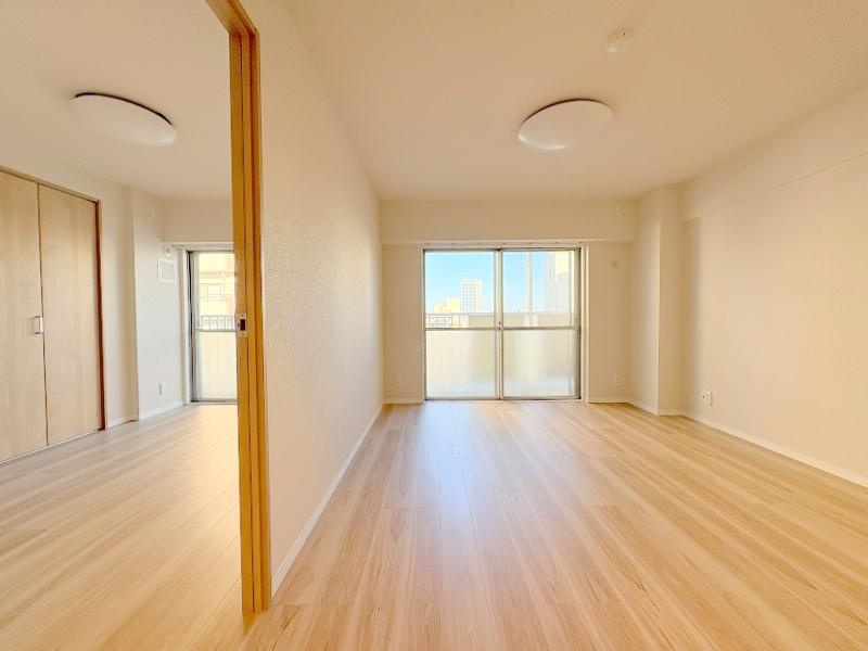 本町ハイツの居間・リビング|こちらの居間で趣味の時間をお楽しみください