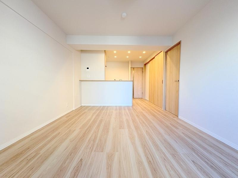 本町ハイツの居間・リビング|使いやすいリビングです