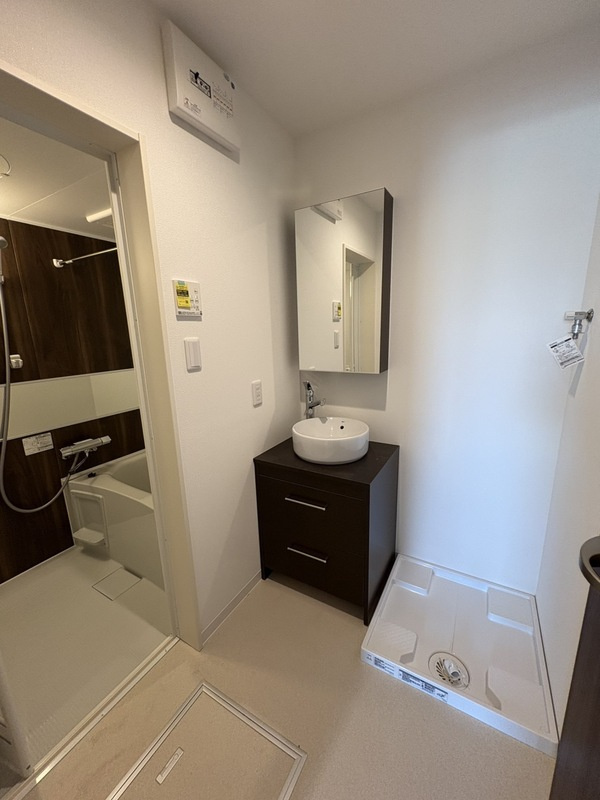 熊本市中央区壺川１丁目のアパートの独立洗面台