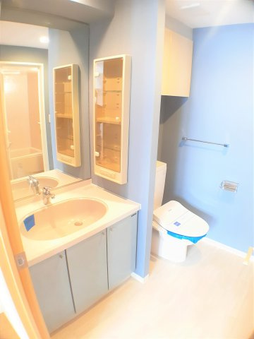 レジディア文京湯島の独立洗面台|※写真は同タイプの別室になります