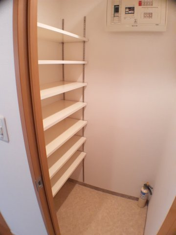 レジディア文京湯島の収納|※写真は同タイプの別室になります