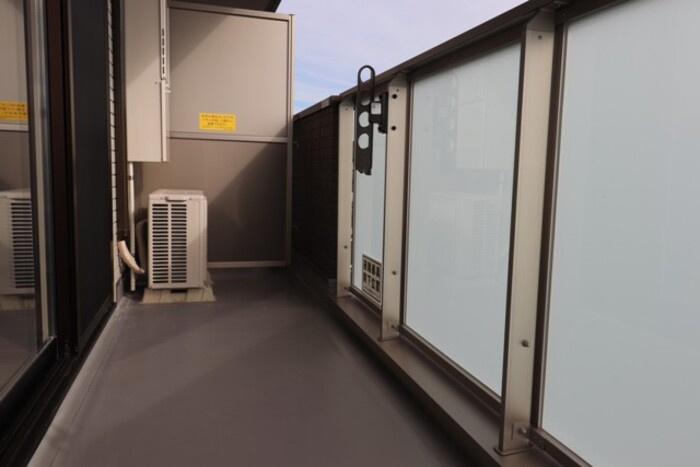 Ｌｉｌｙ　Ｇｏｌｄのバルコニー|陽当たり良好なバルコニーです