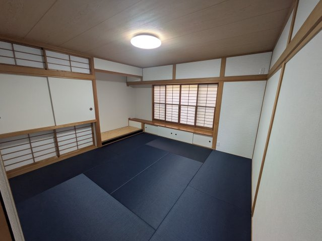 海徒歩10分！７LDK　大型中古住宅の和室|和室