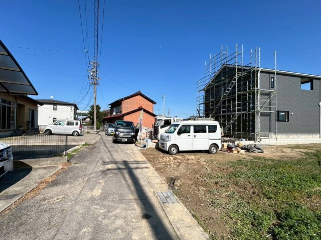クワイエ　一宮市丹陽町九日市場第2　全1区画分譲の前面道路含む現地写真|「現地（2026年2月26日）撮影」
■前面道路　
■ヤマダ不動産　株式会社リライフ