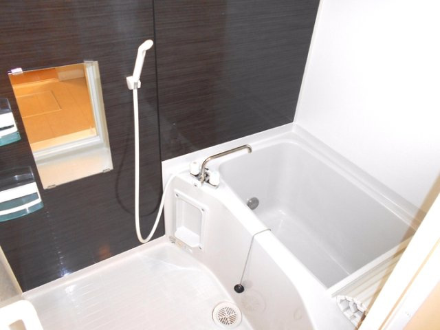 コンフォリアガーデン国分寺の浴室