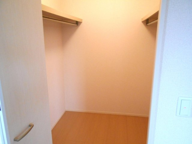 コンフォリアガーデン国分寺の収納