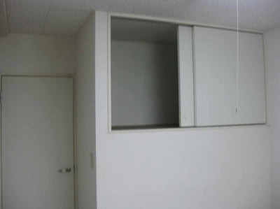 【内装】 | レオパレスレーゼン | 約6畳のお部屋にも収納あり