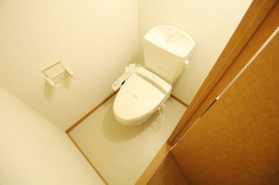 【その他】 | レオパレスパピルスＨＴＹ | こちらも人気設備の一つ、温水洗浄便座付きです♪