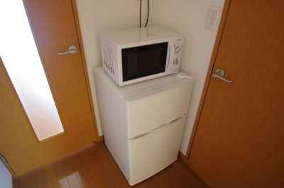 【その他】 | レオパレスサンシャイン | 冷蔵庫・電子レンジ設置済（仕様は異なる場合があります）