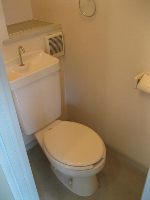 エクセルアズマのトイレ