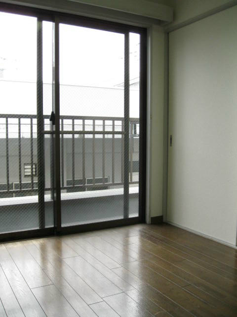 エクセルアズマの居間・リビング