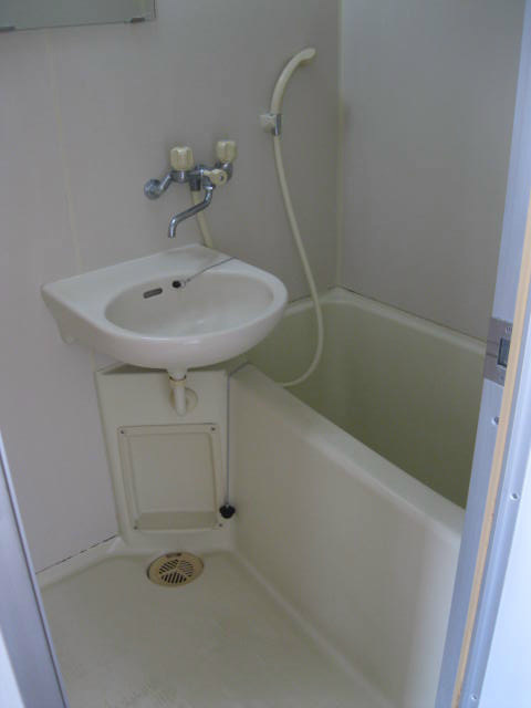 エクセルアズマの浴室