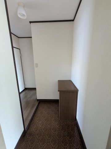 ロワールビラの玄関