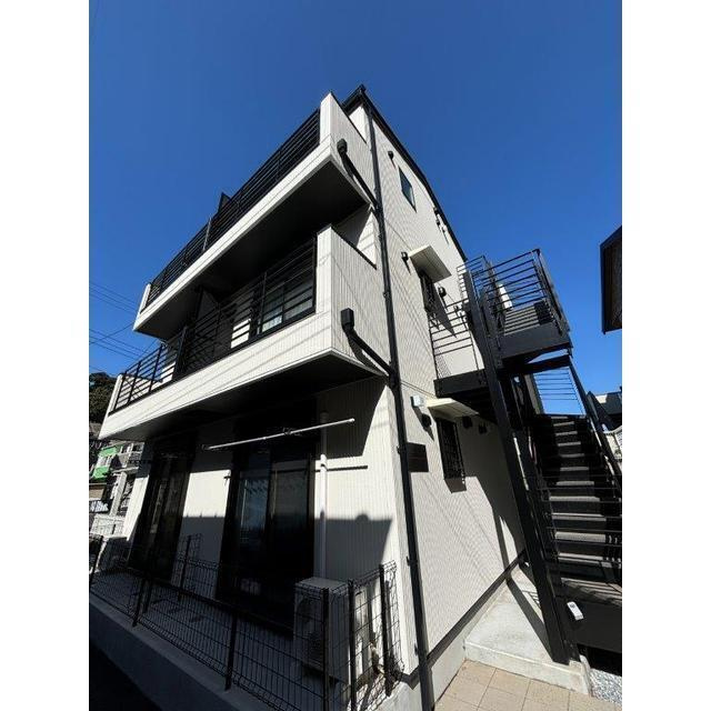 ピット横須賀の外観|お洒落な外観♪