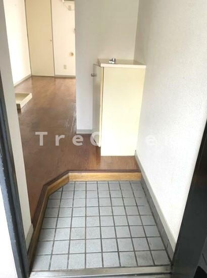 KITANO APARTMENTの玄関