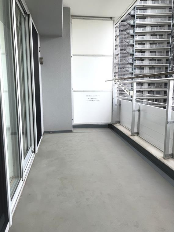 コットンハーバータワーズベイウエストのバルコニー