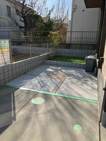 早宮戸建の駐車場