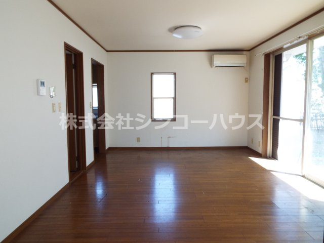 【居間・リビング】 | 加須市旗井　中古戸建
