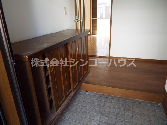 【玄関】 | 加須市旗井　中古戸建