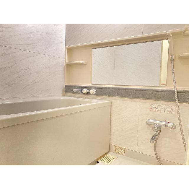 サンシティアヴァンツァーレ文京本郷の浴室|浴室乾燥機能付き