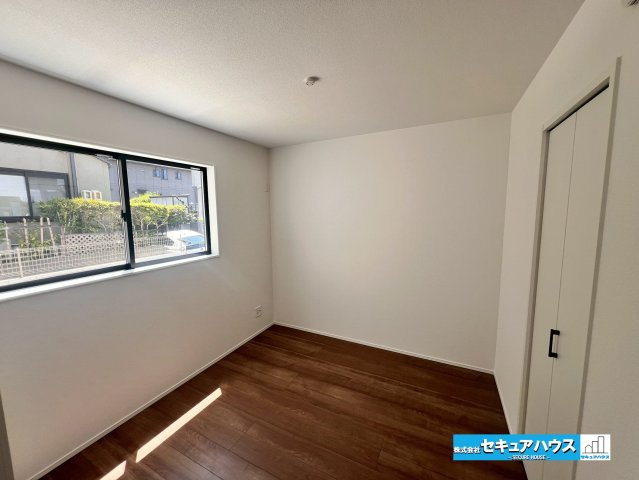 【今からご案内可能】愛知県知多市八幡字深山口　全2棟の洋室|【洋室】
◆お子様のお部屋や主寝室、来客時の宿泊室、趣味のお部屋としてもご利用いただけます♪