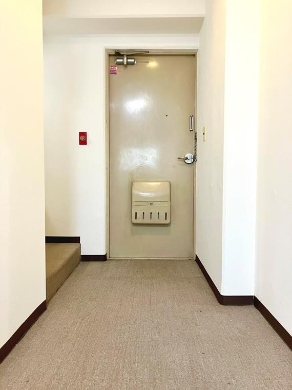 タウンハイツ銀座の玄関