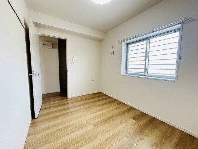 コンフォート親木の洋室