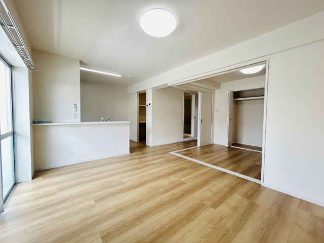 コンフォート親木の居間・リビング|写真はすべて現状有姿渡しとなります。