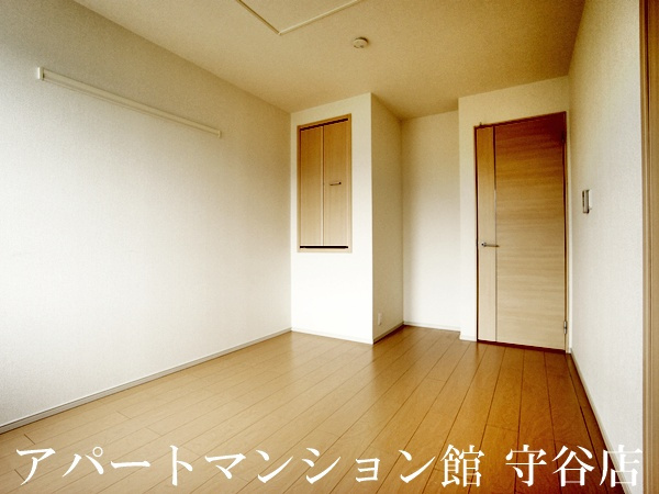 ヴェルジネの内装|類似です