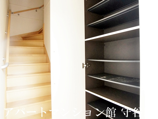 ヴェルジネの収納|類似です