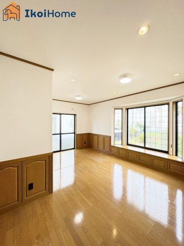 神戸市西区井吹台西町5丁目　中古戸建の居間・リビング|【ホームページに現地動画掲載中】●年中無休：当日予約可●弊社独自の「自己資金0円プラン」もございます