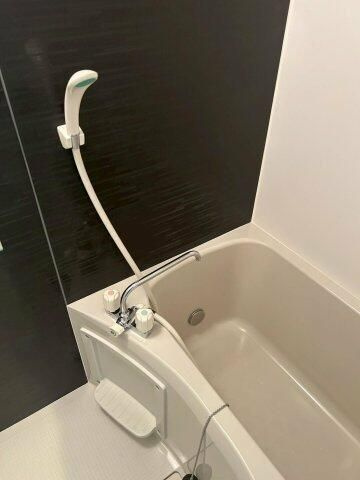 コンフォール駒込の浴室