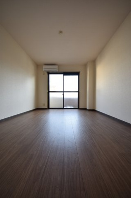 【洋室】 | パラッツォ春日野