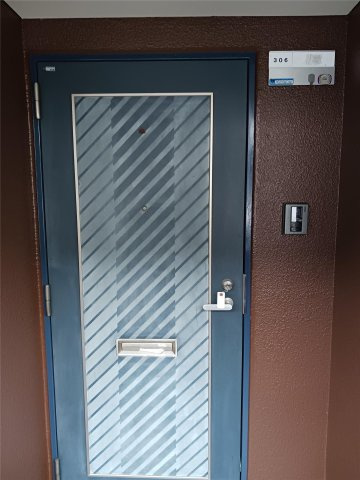 第二ドゥエルなかせいの玄関