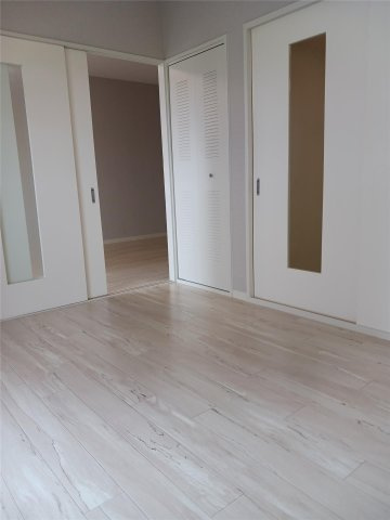 第二ドゥエルなかせいの洋室