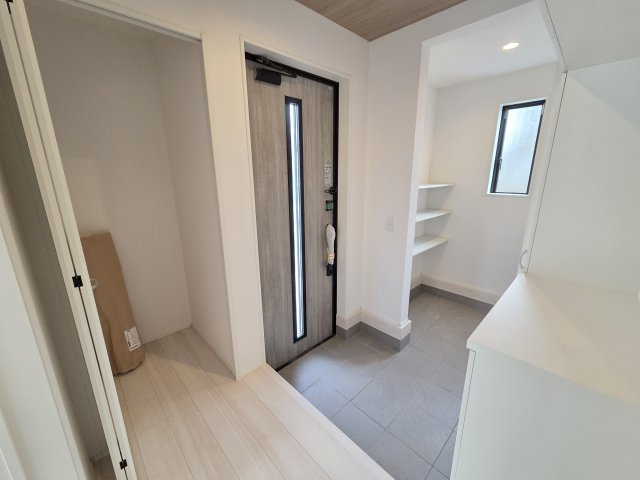 新築　太田市亀岡町3期　1号棟　GRAFAREの玄関|新築　太田市亀岡町3期　GRAFARE