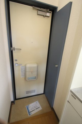 【玄関】 | ヒルズ北條Ⅰ | ※同建物同間取りのほかのお部屋の写真です。