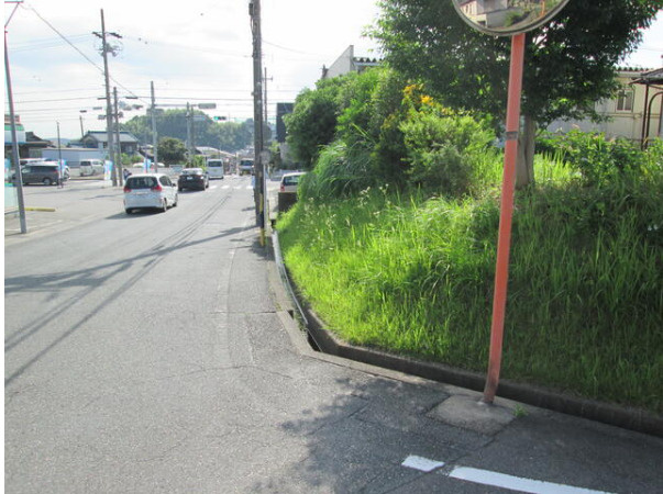 知多市にしの台２丁目　売り土地の周辺