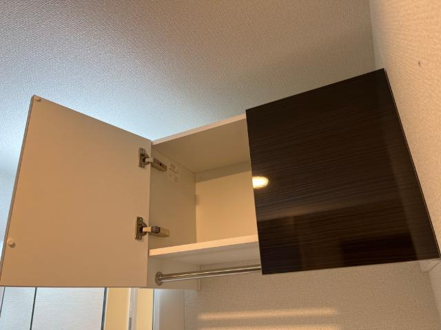 クロシェットⅢの収納|洗濯機上収納