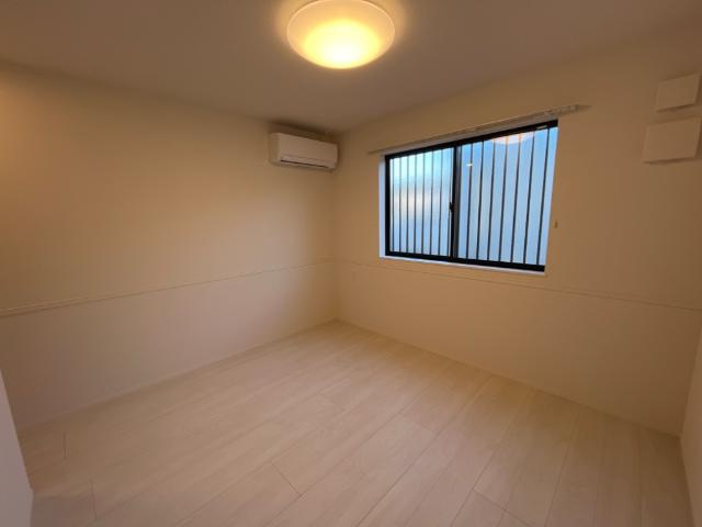 クロシェットⅢの内装|洋室