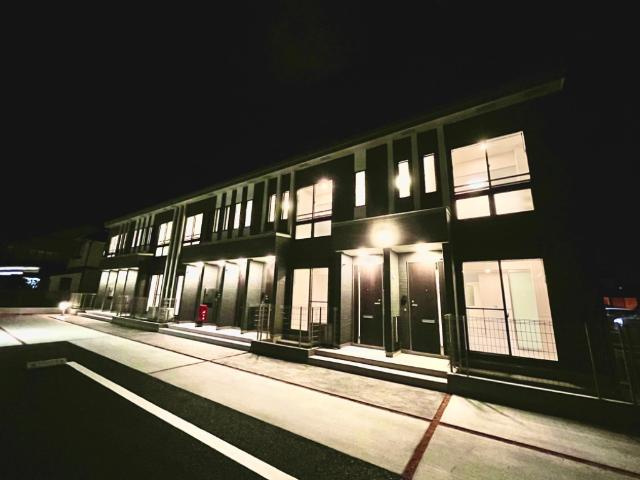 クロシェットⅢの外観|外観写真（夜）