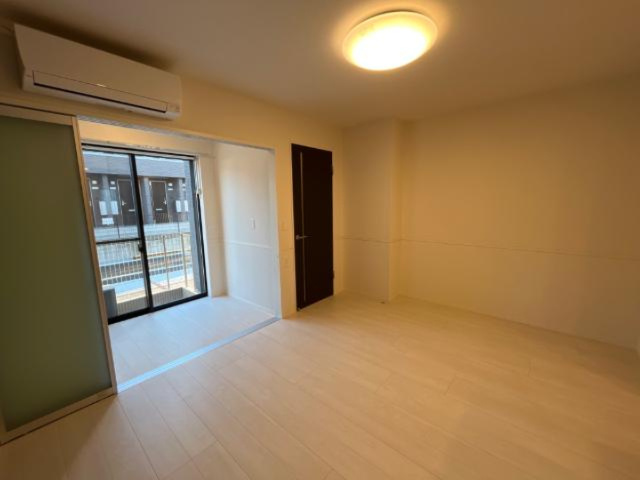 クロシェットⅢの居間・リビング