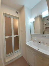 テェーニメント・フェイコムの洗面所