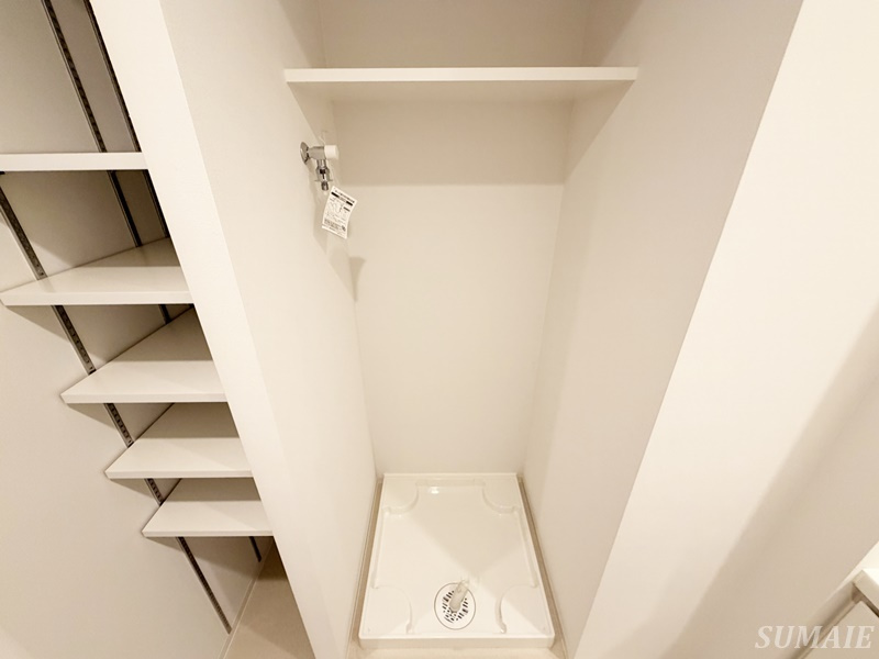 リテラス西日暮里の設備|室内洗濯機置き場です☆