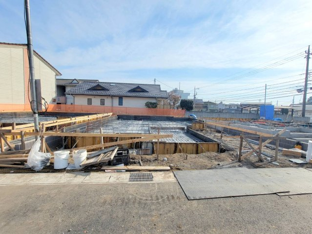 【ブルーミングガーデン】宇都宮市中戸祭１丁目の外観|〇只今建築中〇
周辺の環境は、ご自身の目で実際の現場をご確認頂くことが重要です！物件についてのご説明も含め、住宅業界にて経験豊富なスタッフがご案内させていただきます。
※2026年2月撮影