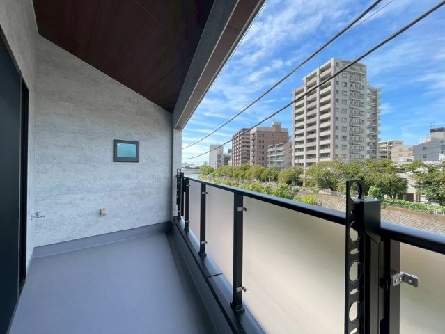 上菅田町Ⅷのバルコニー|同社施工例